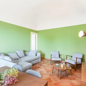 https://catania-city-center-apartment.catania-hotels.net